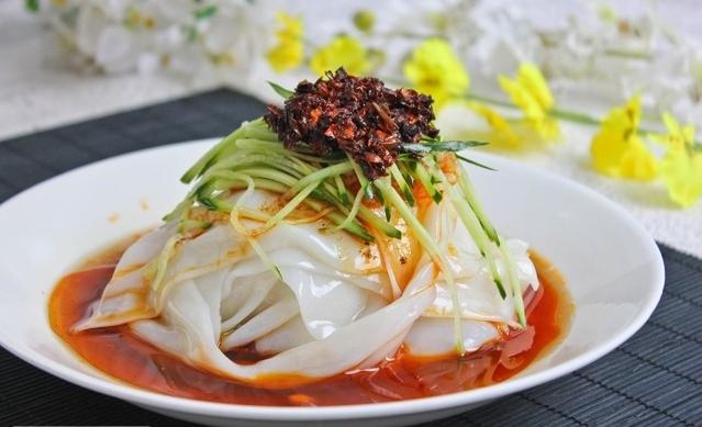 人文与食味并重畅游多彩贵州,多彩贵州之美食