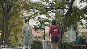 900岁鬼叔与人类少女、地狱使者互撩，绝逼年度最佳韩剧