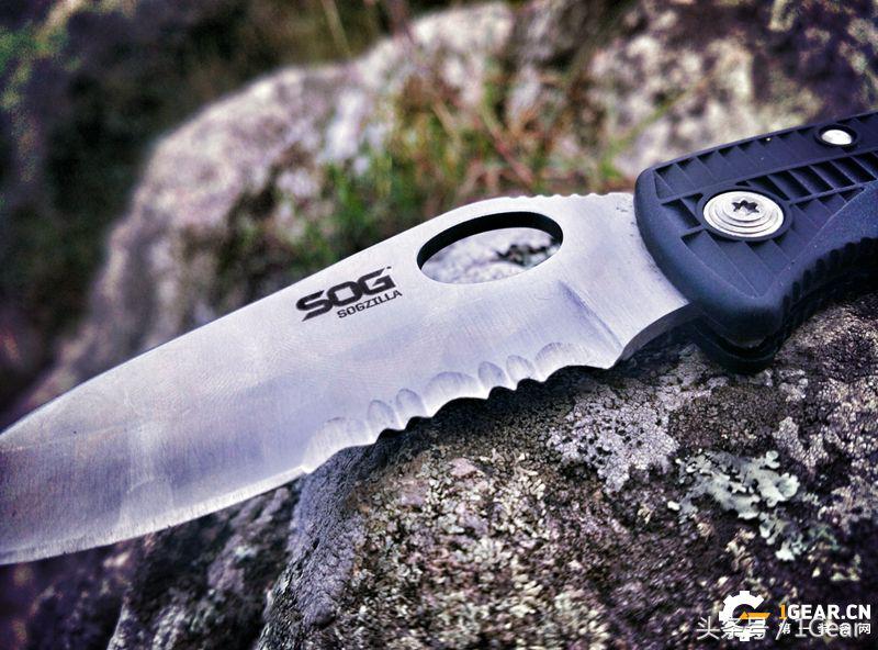 王麻子大马士革钢菜刀,王麻子菜刀好还是大马士革菜刀好