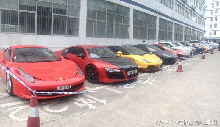 逛街看到跑车,逛街看到辆造型炫酷的车