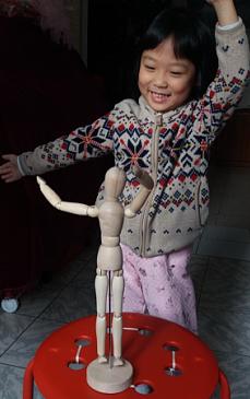 刘勇赫:你和孩子玩过木人吗?