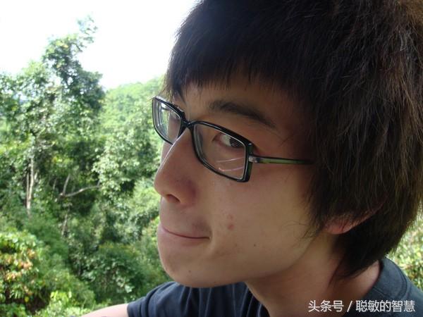 如何消除痘痘和手贱挤痘痘留下的痘印呢?男网友亲自试过这些方法