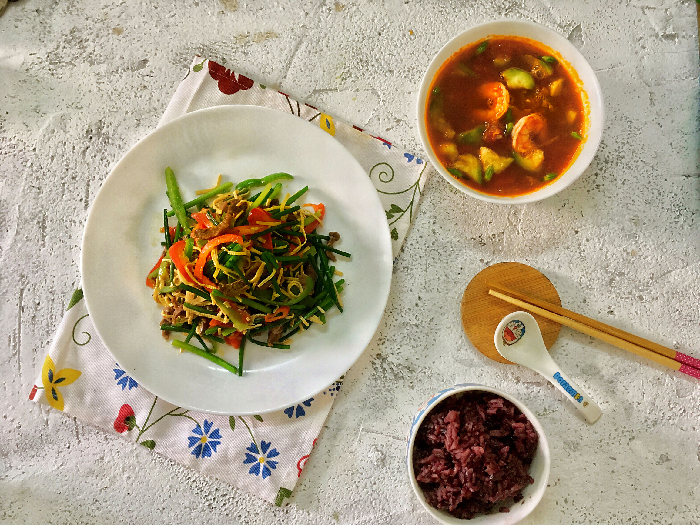 牛柳韭菜苔怎么做好吃,韭菜蒜薹菠菜和牛肉可以一起吃吗