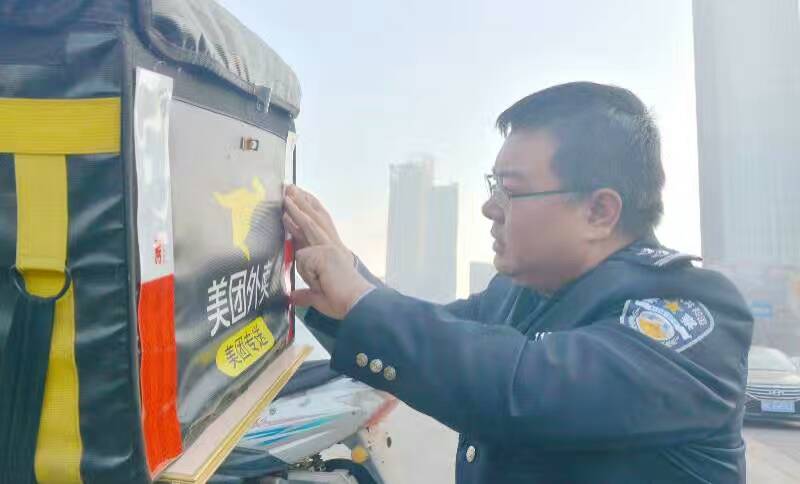 美团外卖小哥消息在哪看,美团外卖小哥的保障