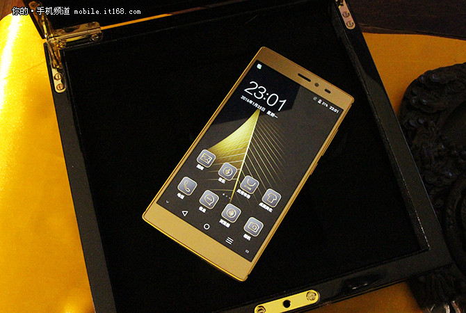 举报小米,小米手机800块的新机