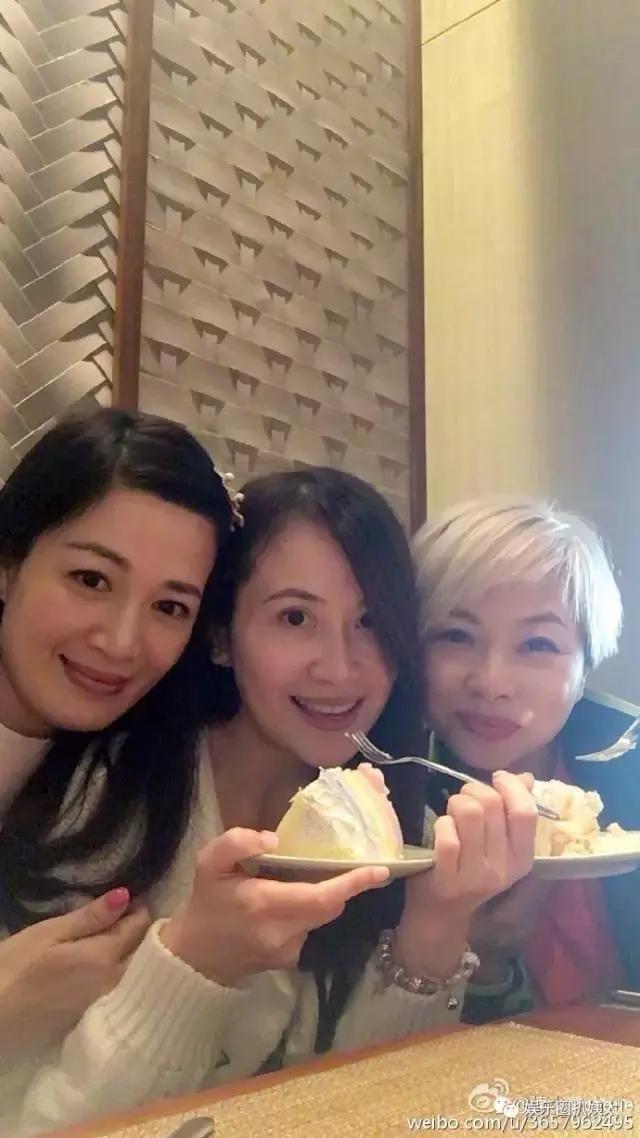 陈小春5“老婆”重聚，《鹿鼎記》播出18年，演员们怎么样了！