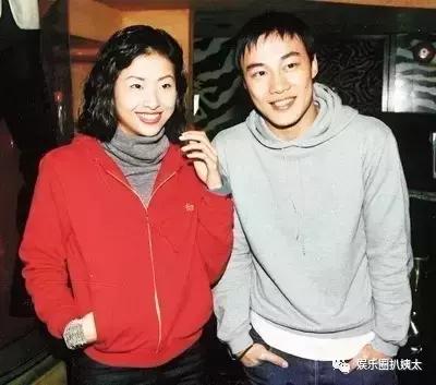 陈小春5“老婆”重聚，《鹿鼎記》播出18年，演员们怎么样了！