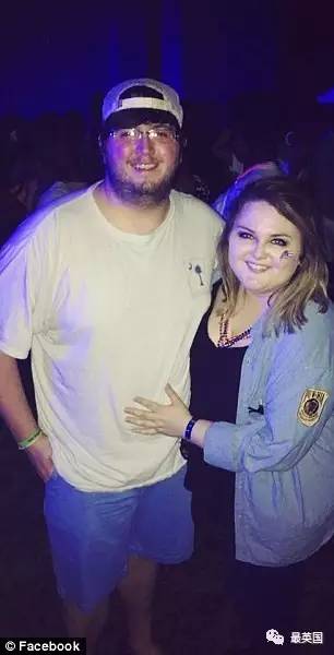 新婚夫妻花130美元买婚戒，却遭到Pandora店员无情嘲笑