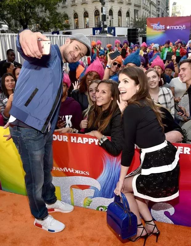 本周球星上脚球鞋,明星今天穿的鞋子