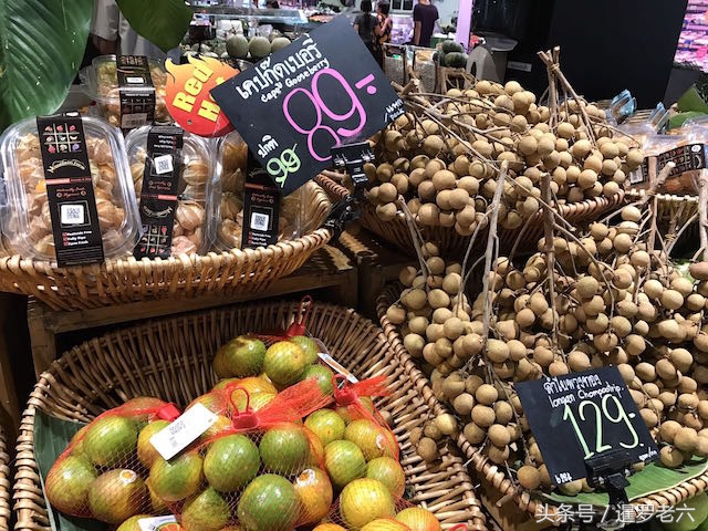 泰国进口超市里的那些水果，看着真新鲜，真漂亮，价格也不便宜！