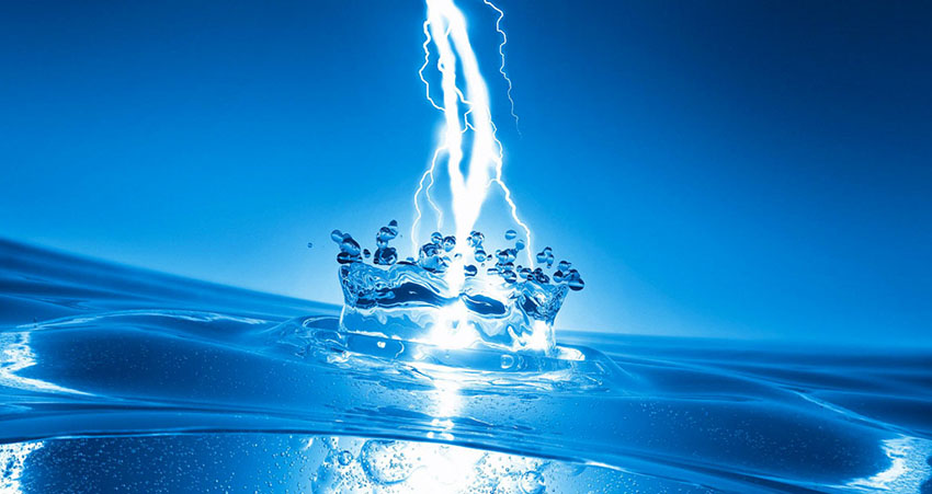 2000年后科学家,水为什么导电的原理