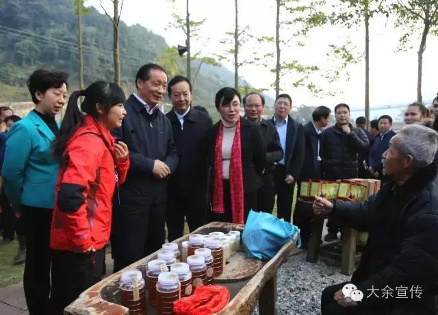 国家旅游局局长来丫山了!他说大余经验要在全国推广!