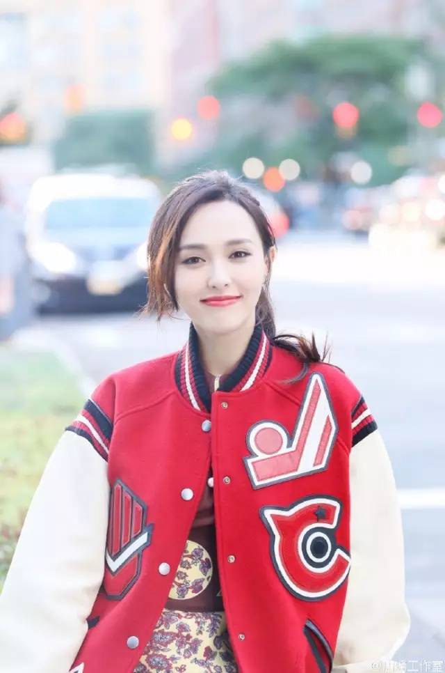 杨幂凌晨为baby送生日祝福,杨幂给唐嫣送祝福