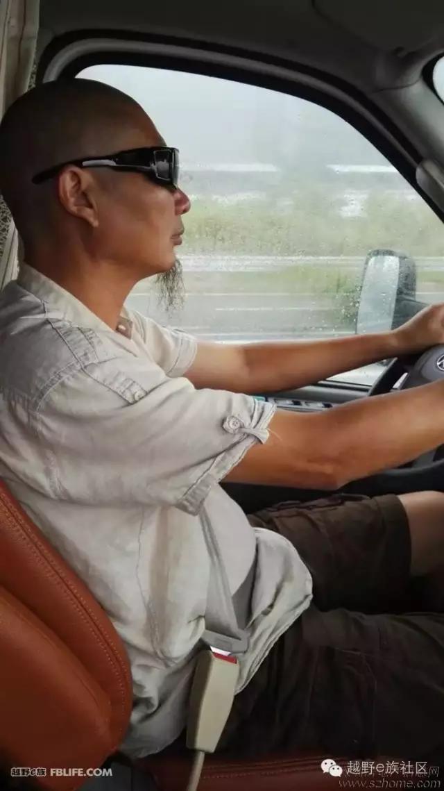 开着房车旅行说走就走,说走就走出去玩视频