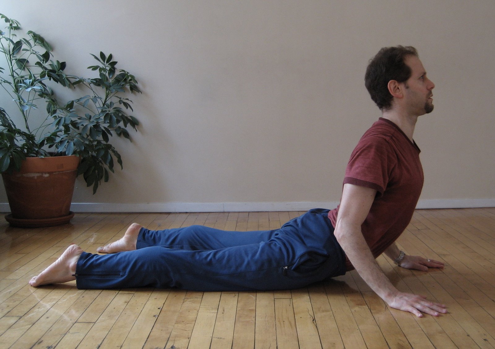 缓解颈部疲劳简单动作,有什么办法舒缓颈部紧张