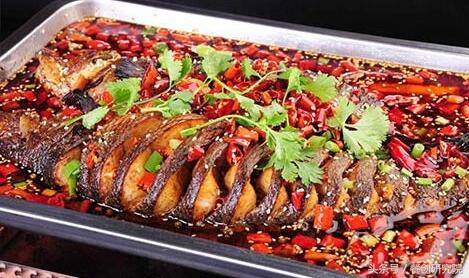 正宗的四川烤鱼教程,多种口味烤鱼的做法
