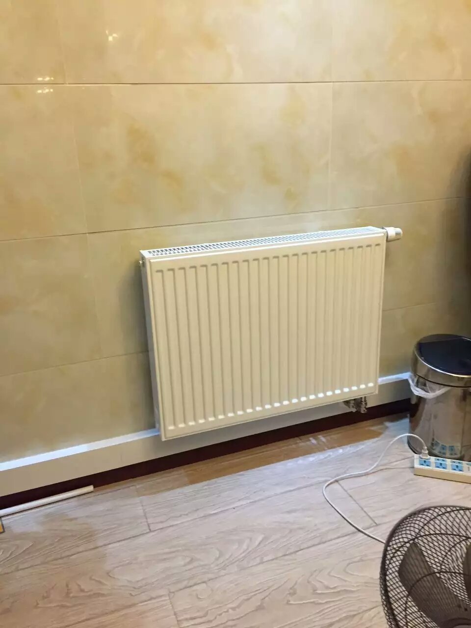 实惠的成都明装暖气片,成都明装暖气哪家更好