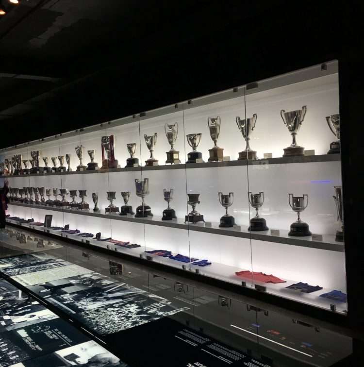 巴塞罗那诺坎普球赛,巴塞罗那诺坎普攻略