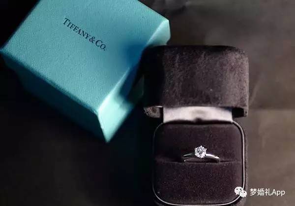 筹备婚礼所有的费用都要男方出吗,tiffany怎么挑选