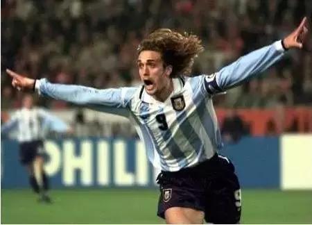 周一足球赛事解析汇总,周一足球精选集锦