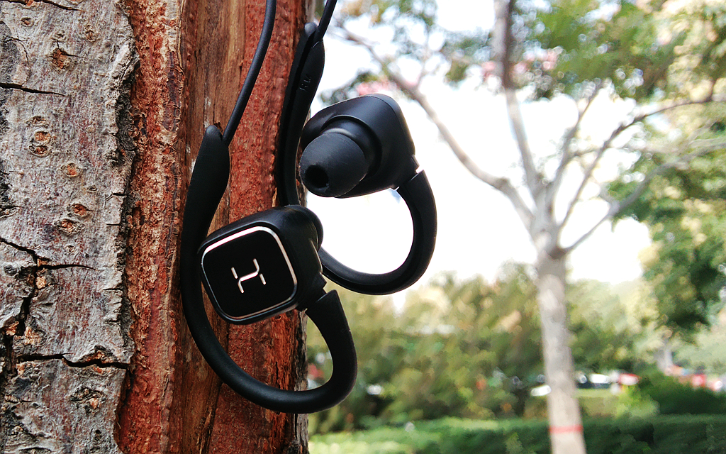 自由的沉浸在运动和音乐的世界里--运动音乐蓝牙耳机