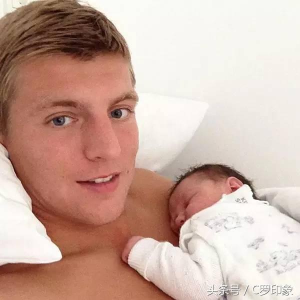 萌出一脸血的小孩,萌出一脸血萌娃