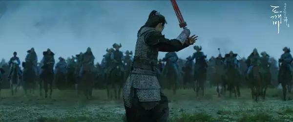 900岁鬼叔与人类少女、地狱使者互撩，绝逼年度最佳韩剧