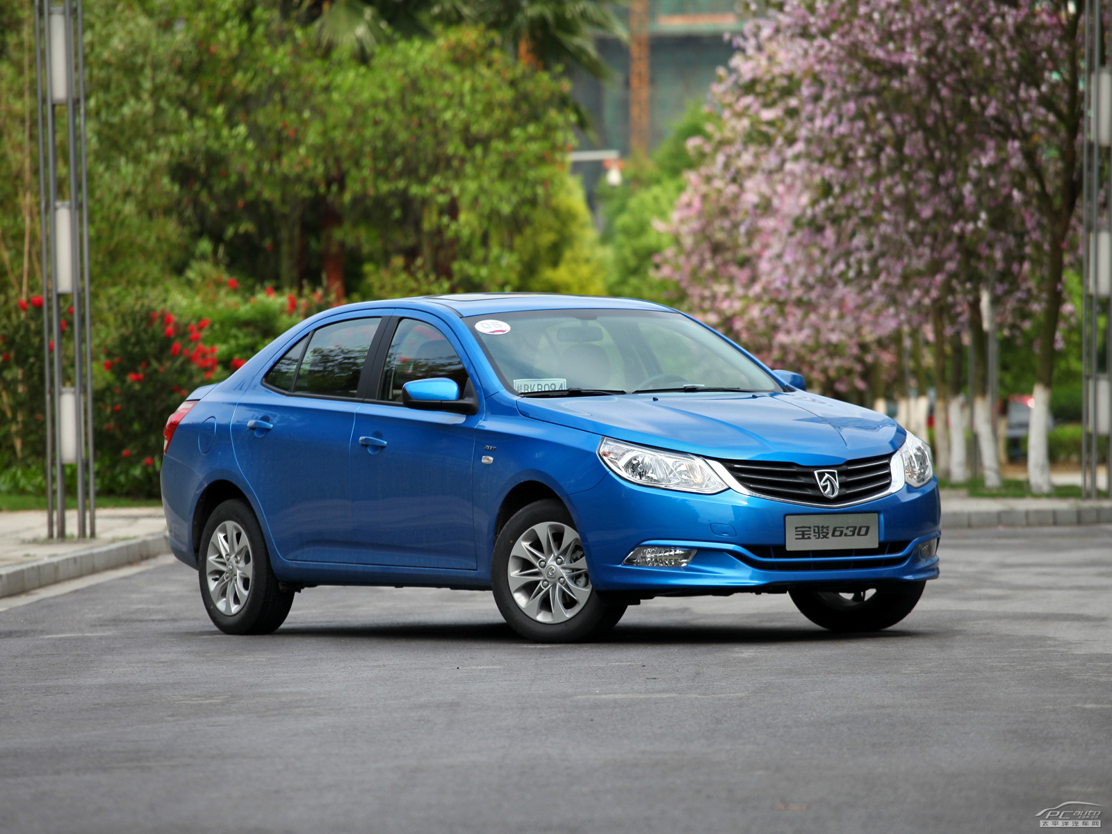 6万左右买吉利还是奇瑞好,6万左右艾瑞泽7