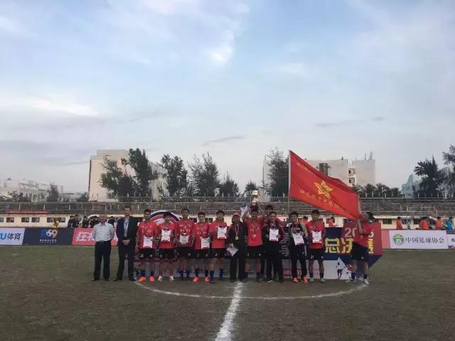 故事太满写不完四菜一汤,故事太满等不到来日方长