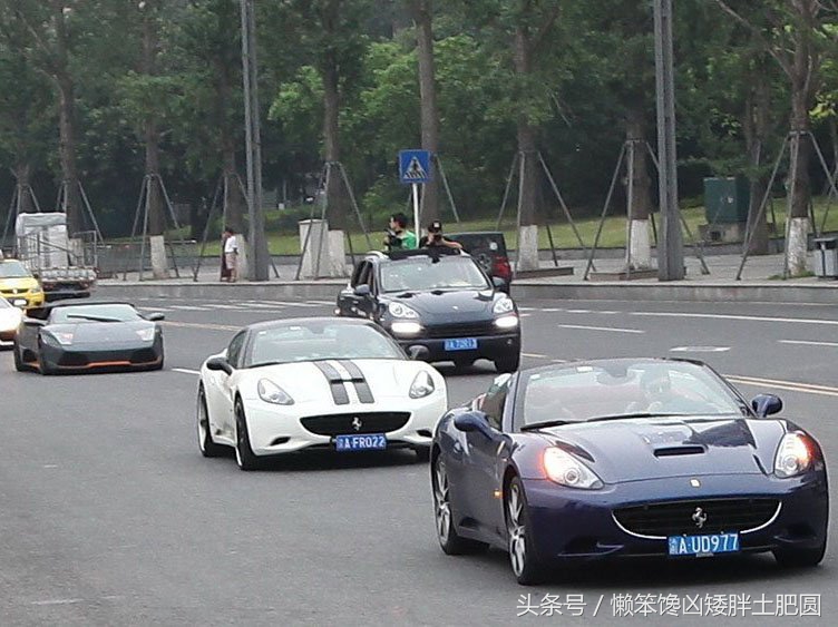 逛街看到跑车,逛街看到辆造型炫酷的车