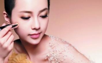 打造无瑕裸妆,怎样打造清新自然妆