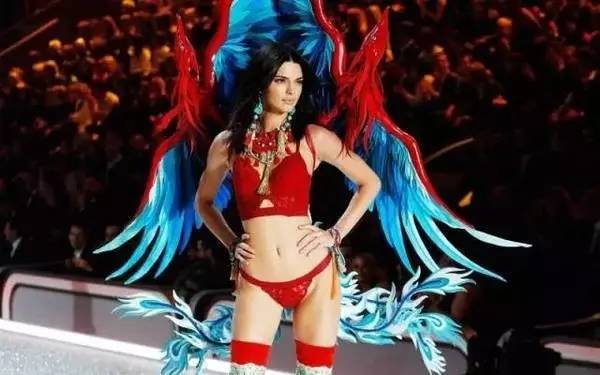 中国元素鸡年限量版,亮瞎眼值得买吗