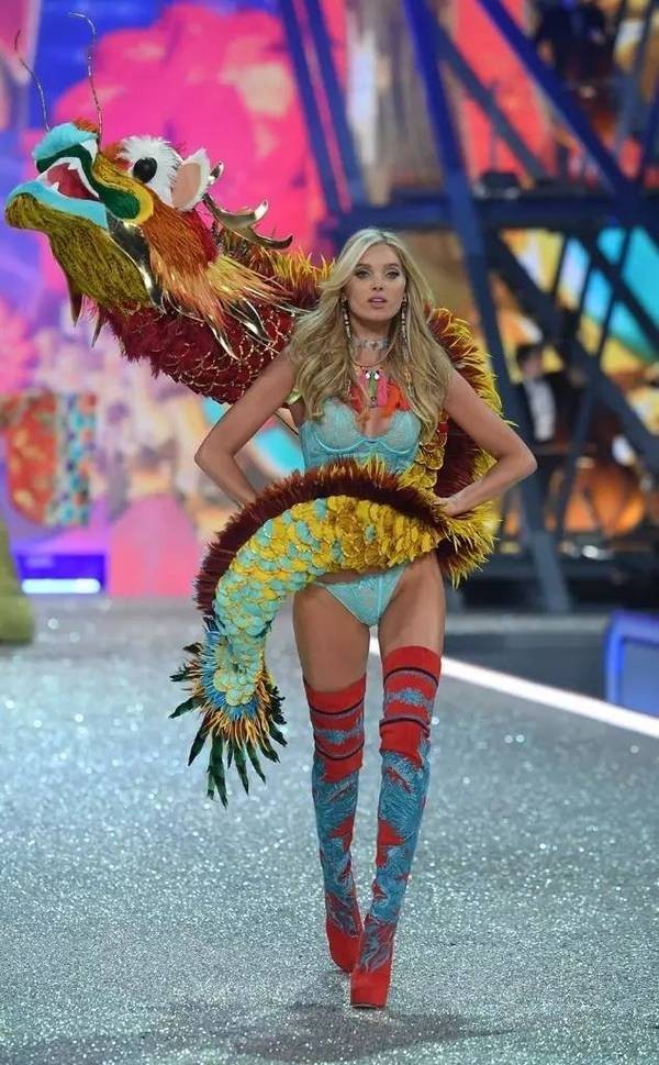 中国元素鸡年限量版,亮瞎眼值得买吗