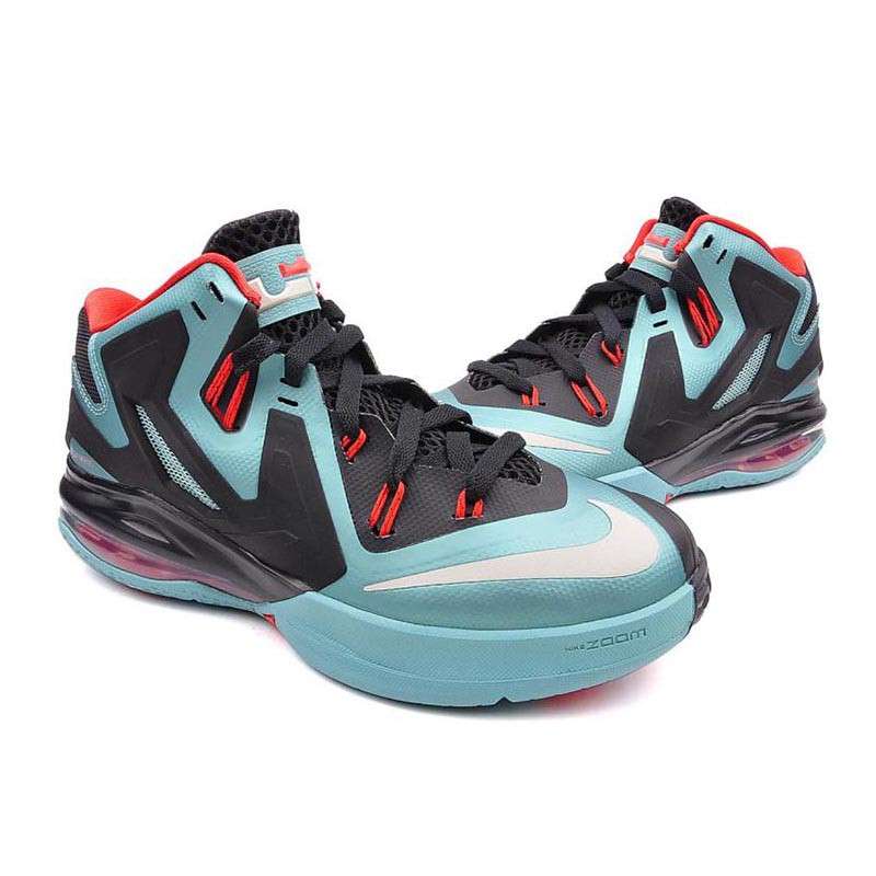 詹姆斯使节系列,詹姆斯使节系列球鞋