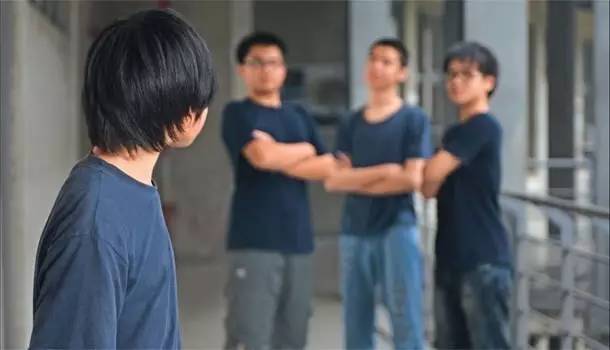 校园霸凌事件怎么教育自己的孩子,校园霸凌我们应该怎么教育孩子