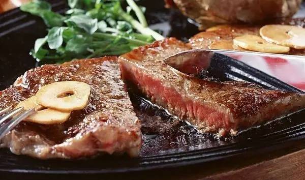 怎么辨别牛排是否变质,如何辨别牛排的好坏