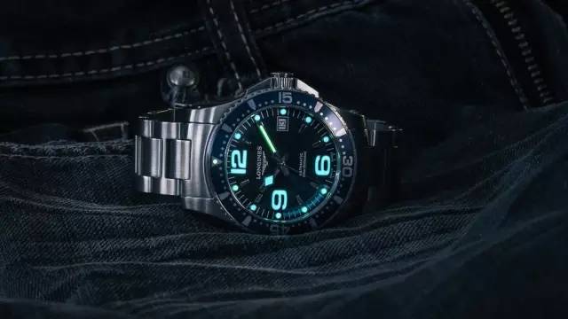 antimagnetic瑞士手表,拿得出手的表