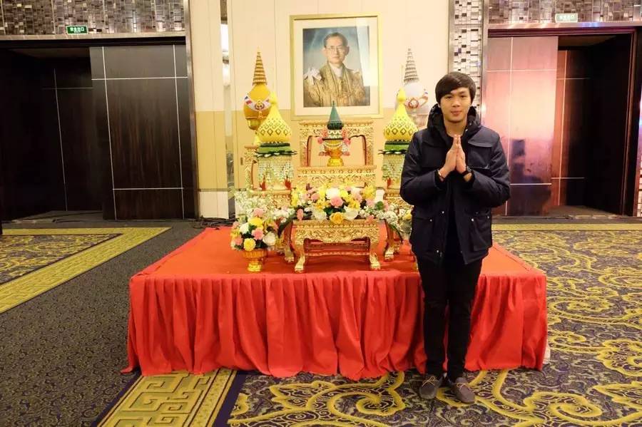 萨瓦迪卡从泰国来的视频,萨瓦迪卡只有泰国说吗