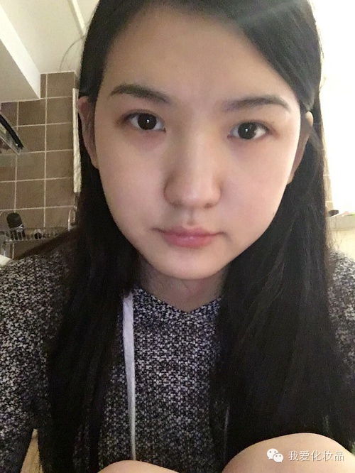 教你画最简单的妆,教大家画一枚超自然的烟熏妆