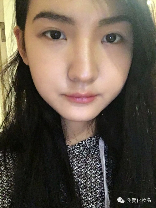 教你画最简单的妆,教大家画一枚超自然的烟熏妆