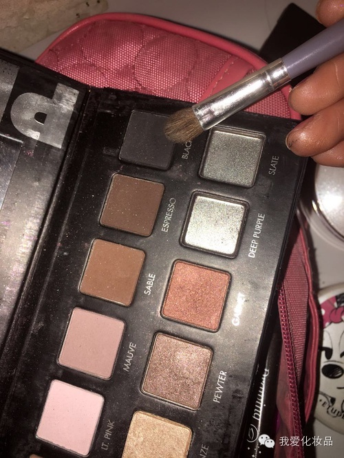 教你画最简单的妆,教大家画一枚超自然的烟熏妆