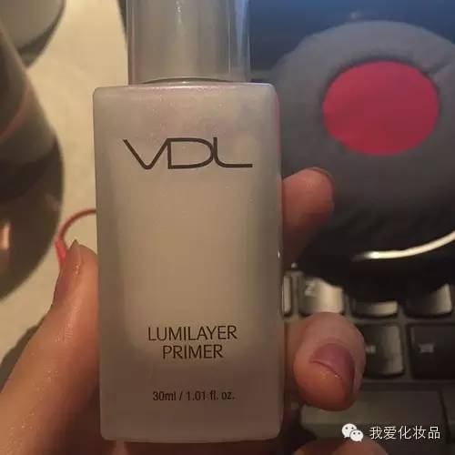 教你画最简单的妆,教大家画一枚超自然的烟熏妆