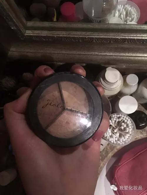 教你画最简单的妆,教大家画一枚超自然的烟熏妆