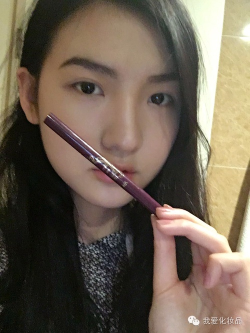 教你画最简单的妆,教大家画一枚超自然的烟熏妆