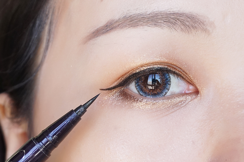 厌倦一成不变?这个圣诞要做最亮眼的少女!