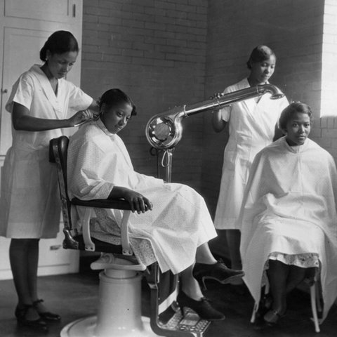 梦露用的吹风机竟然长这样！探秘吹风机进化史