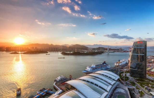 如果你在晚上12点买火车票,宁波火车站春节票现场可以买吗