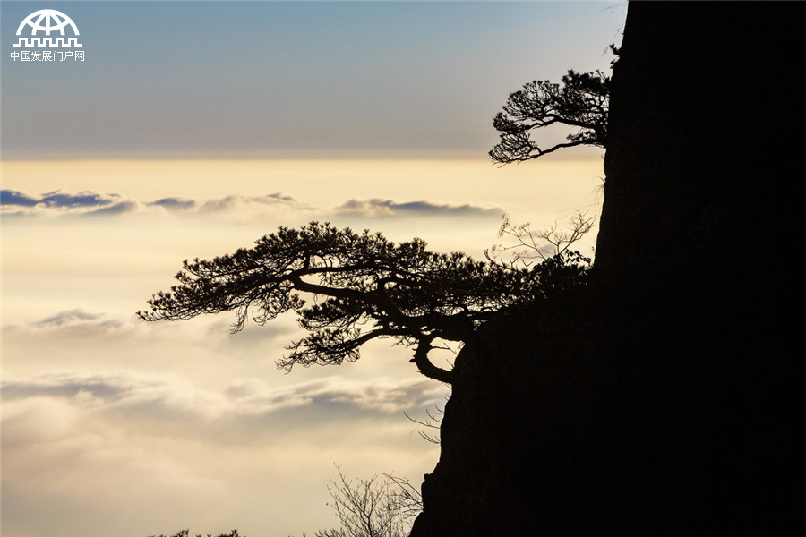 黄山天空之镜美景,放飞心情拥抱大自然黄山风景区