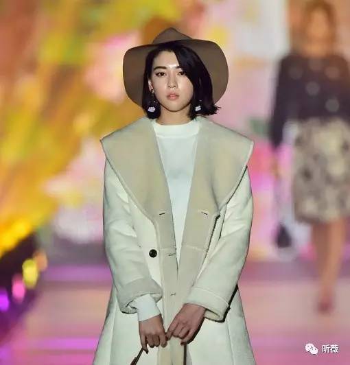 当不成金马影后，我就戴个影后の同款帽子过过瘾吧（向你推荐秋冬5款超人气帽子）