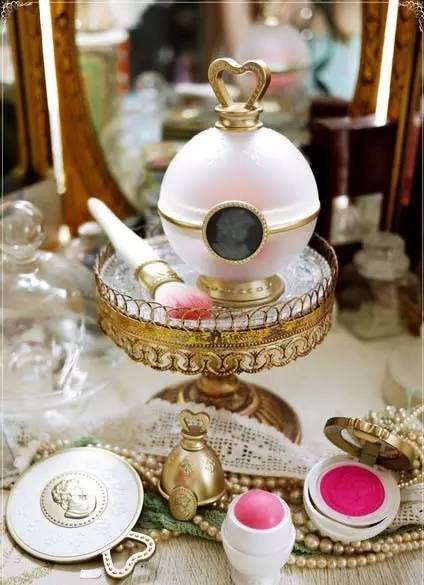 laduree唇釉上市,laduree唇釉开箱